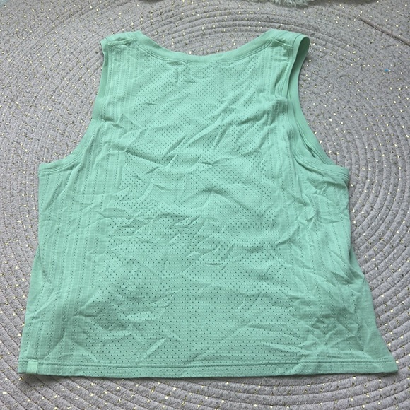 Lululemon tank top - Picture 3 of 3